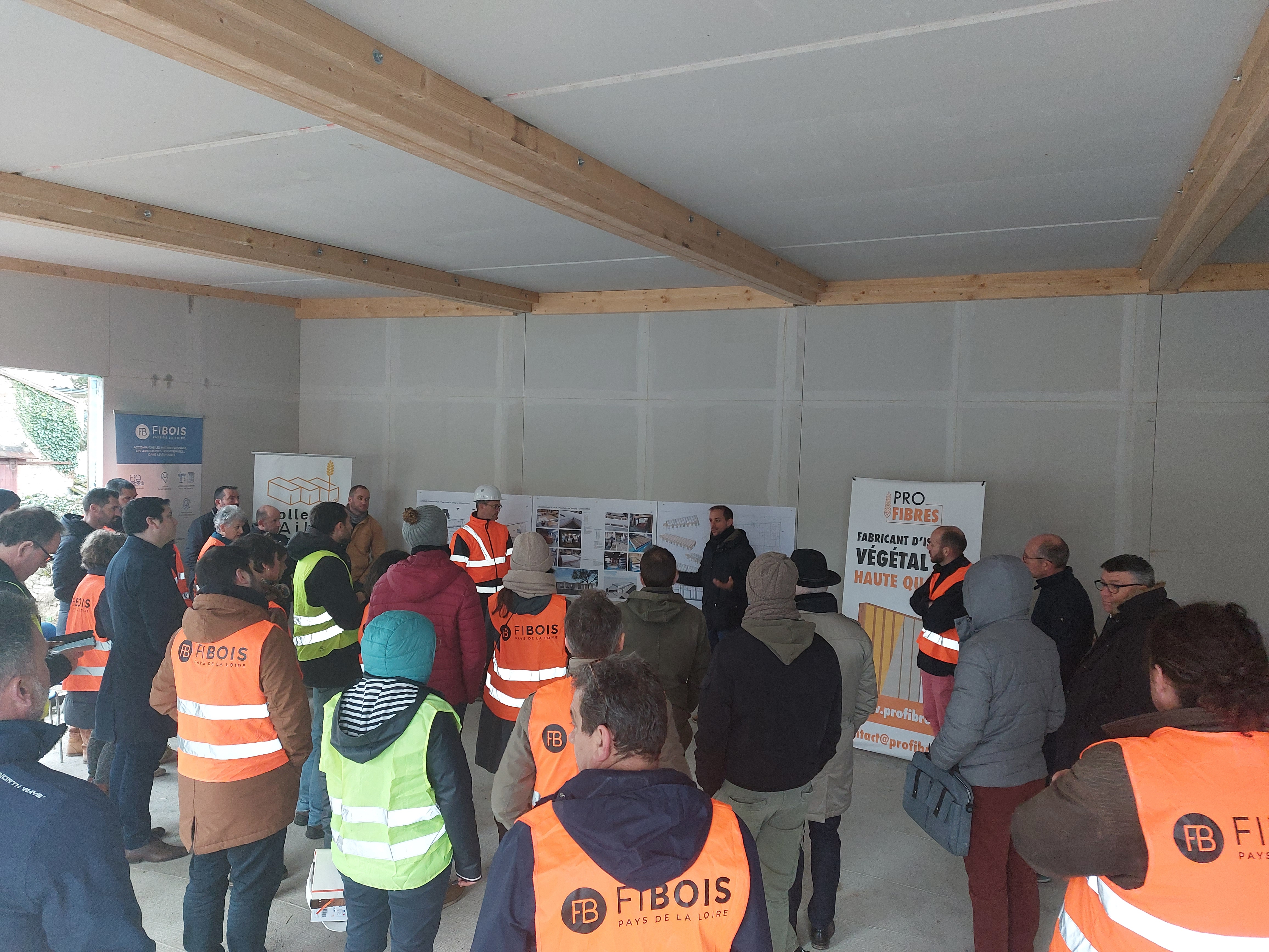 Sensibilisation à l'écoconstruction et ses matériaux aux artisans du Pays de Mortagne en Vendée